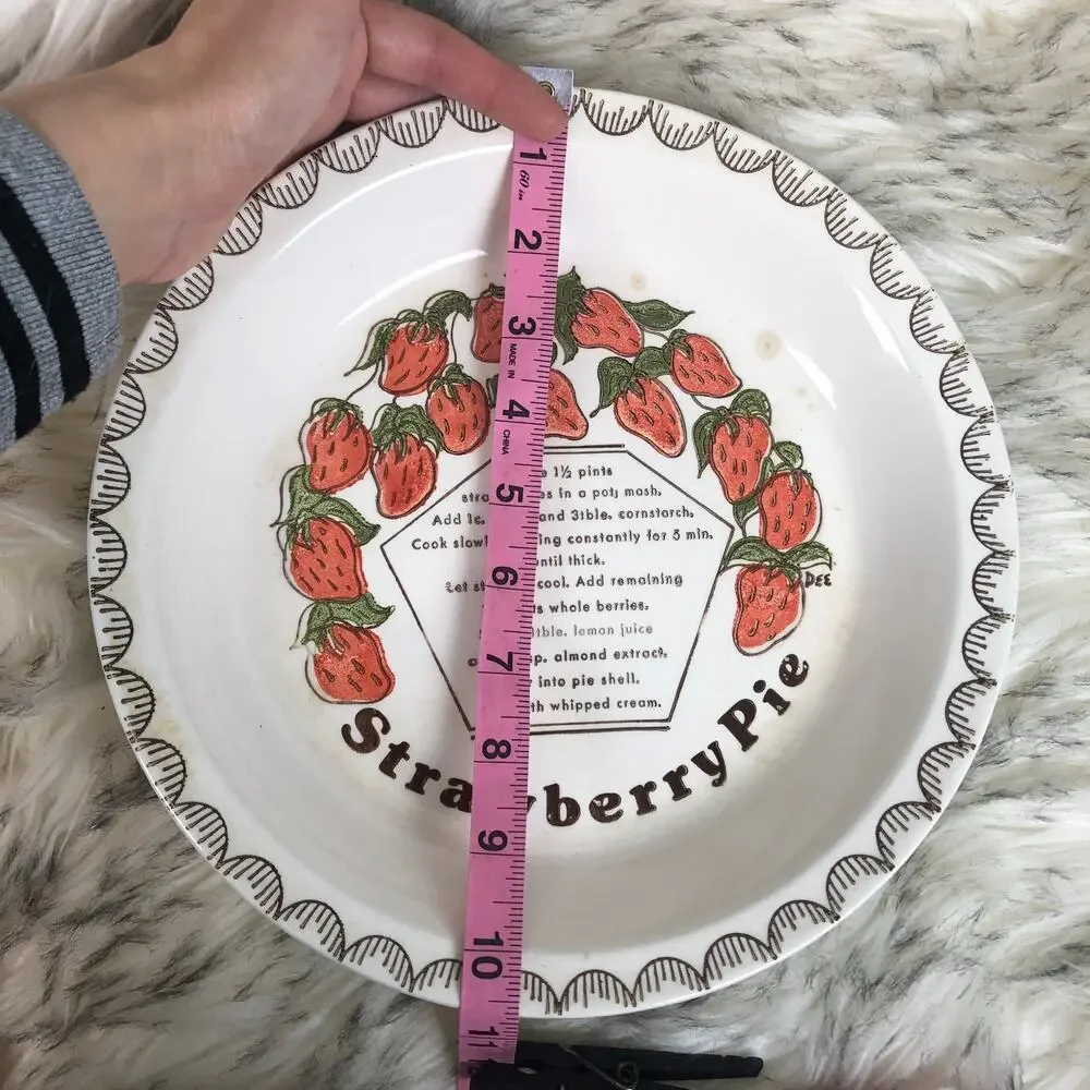 Vintage White Strawberry Pie Graphic & Recipe Baker Pie Dish